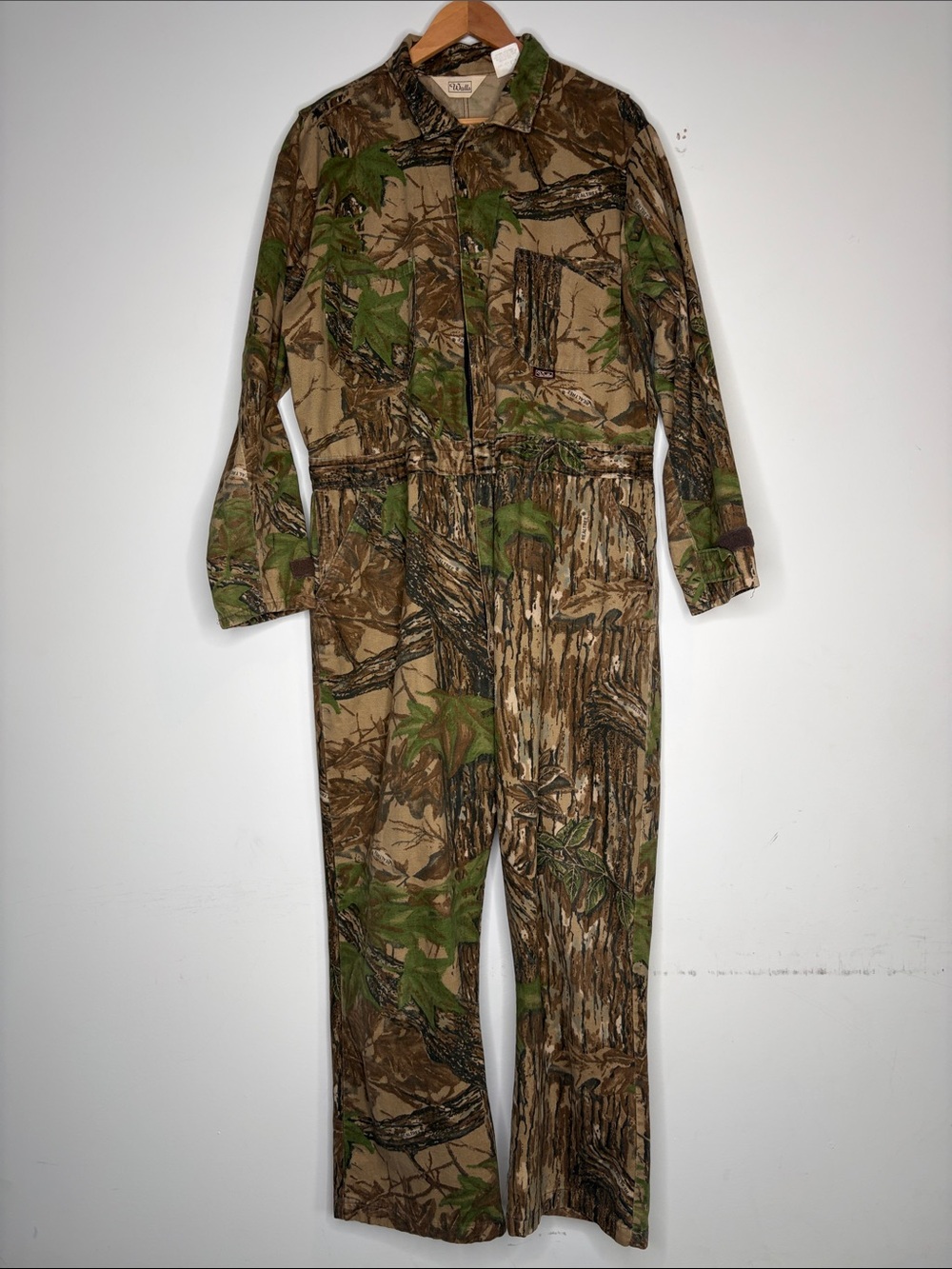 Vintage Walls Realtree Camouflage Lightweight Coveralls: Size Large